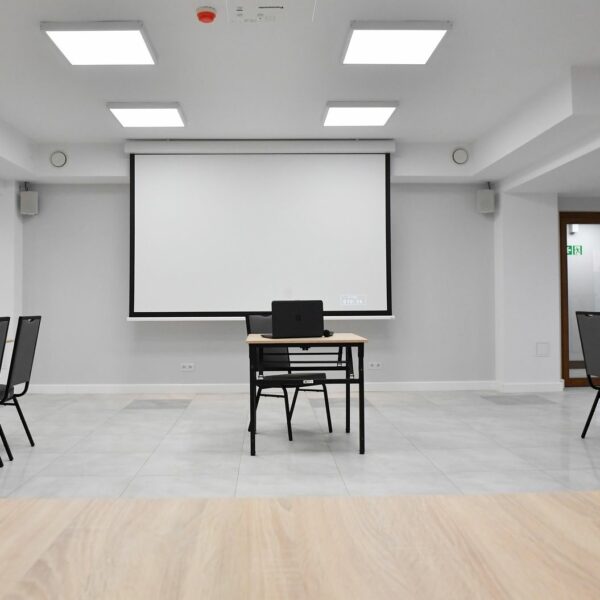 Imaged 9 sala konferencyjna 20 600x600